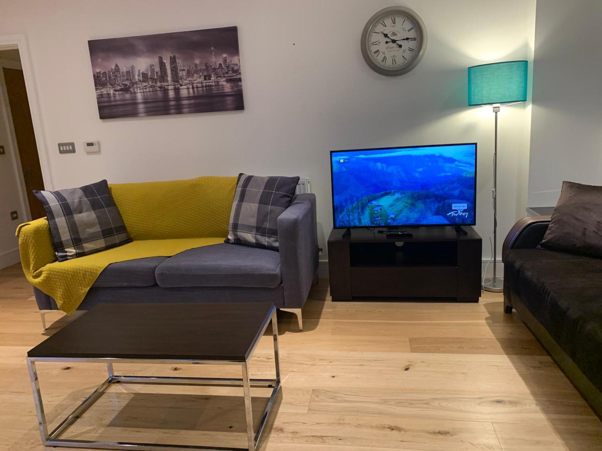 Modern London Excel 2 Bedrooms 2 Bathrooms, Parking, Kitchen, Lounge, Balcony Apartment 외부 사진